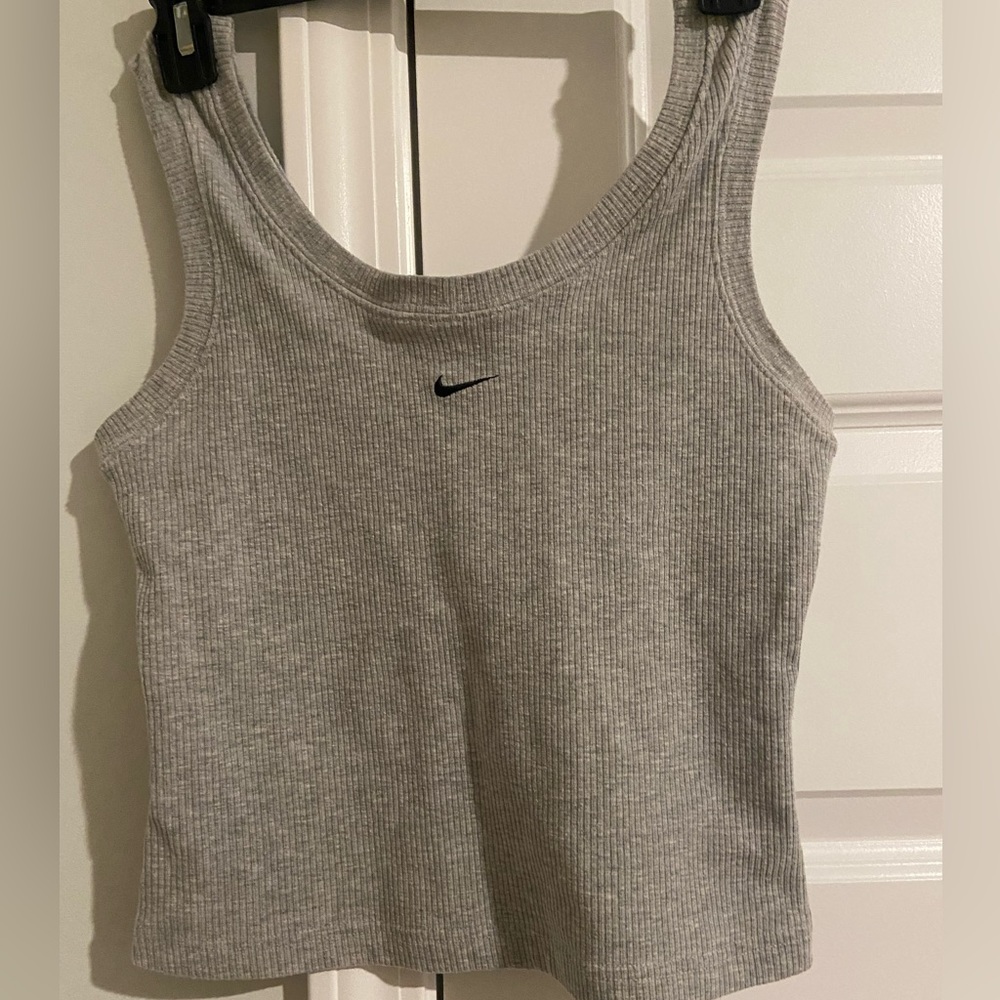 SOLD Gray Nike crop top